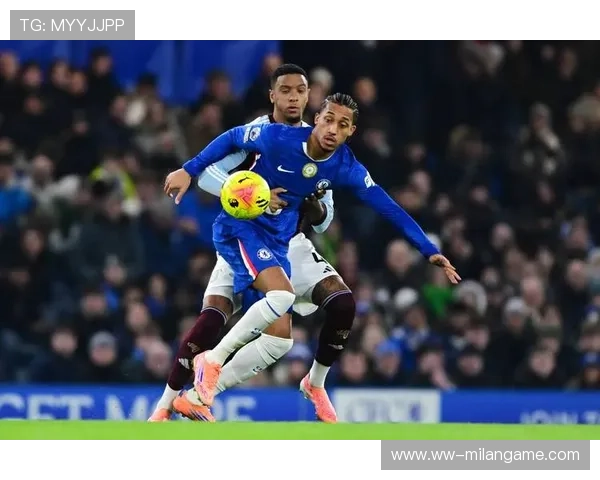 切尔西传接训练:科尔推荐短传渗透加速进攻节奏